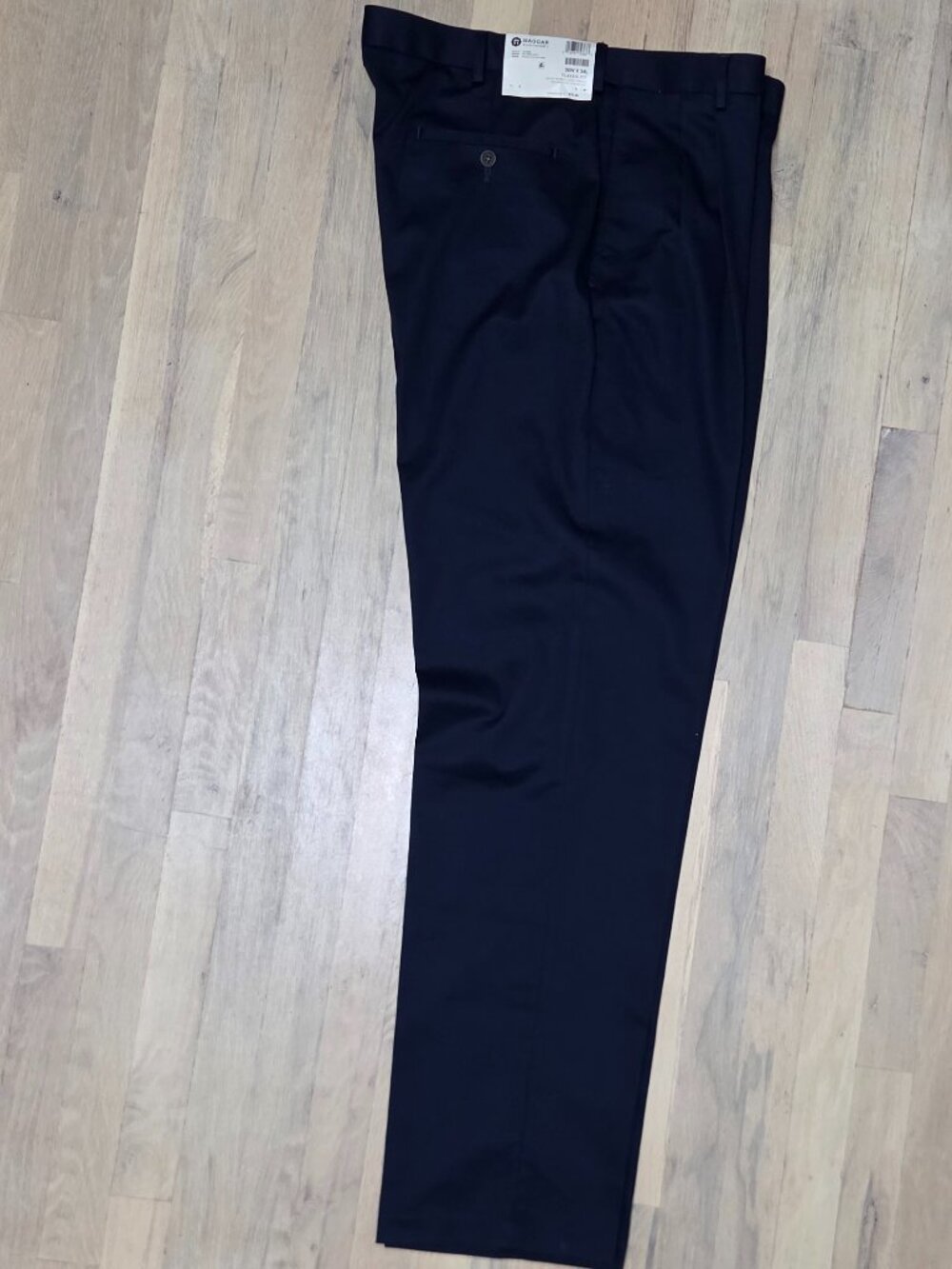 NWT Haggar Premium No Iron Khaki Pants 36x34 Dark Navy Pleated Classic Fit